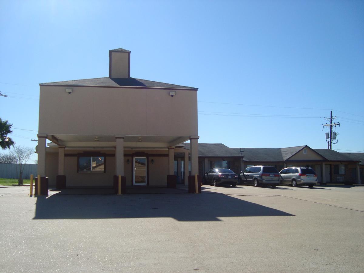 Navasota Inn Екстер'єр фото